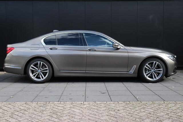 BMW 7-SERIE 740i High Executive | LEDER | SCHUIFDAK | MEMORY | STOELVERWARMING | HEAD-UP | CAMERA | NAVI | CRUISE |