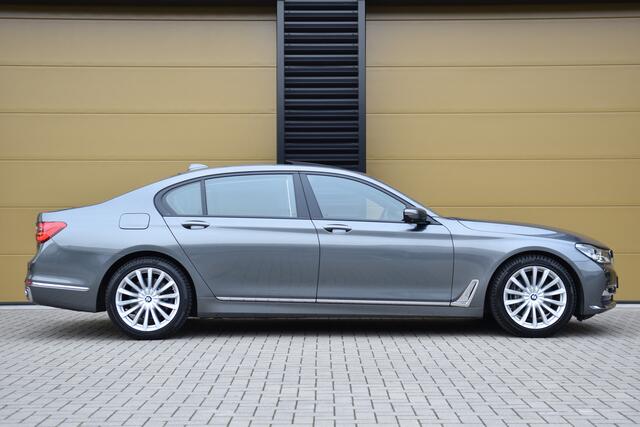 BMW 7-SERIE 740Li High Executive * Massage stoelen * Laser lichten * Adaptieve cruise control * Schuifdak * Surround view *