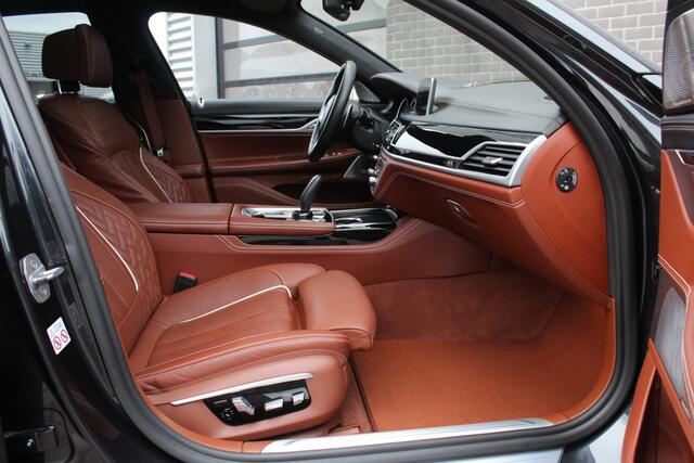 BMW 7-SERIE 750i xDrive High Executive / M Sport / Bowers & Wilkins / Carplay