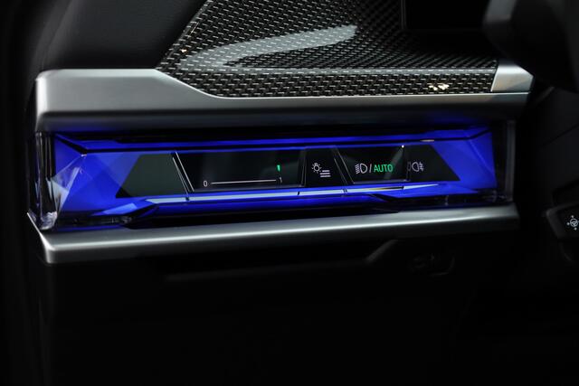 BMW 7-SERIE 750e xDrive M Sport | Pano | Skylounge | HUD | Soft Close | Luchtvering | Massage | B&W |