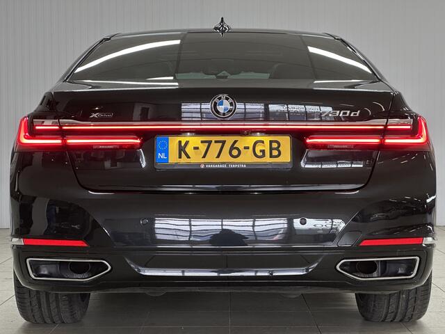 BMW 7-SERIE 730d xDrive/ Luchtvering/ Soft-Close/ 20'' LMV/ Elek. Schuif-Dak/ Harman-Kardon/ Stuurverw./ Stoelverw. V+A/ Apple + Android/ Virtual Dashboard/ Head-Up/ LEDER/ Zwarte-Hemel/ Elek. Stoelen + Memory/ Camer