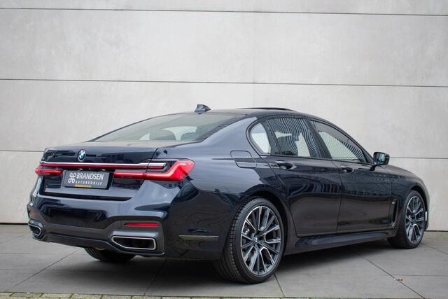 BMW 7-SERIE 740i High Executive M-pakket-panoramdak-4wielsturing-keyles-softclose-ACC-Massage