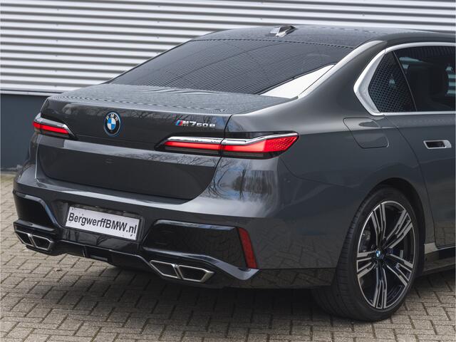 BMW 7-SERIE M760e xDrive - Executive Lounge - Rear Entertainment - Bowers & Wilkins