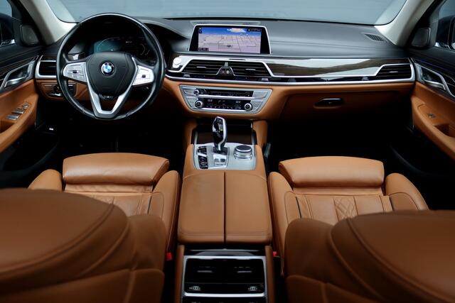 BMW 7-SERIE 745Le xDrive High Executive Aut8 | Panoramadak | Luchtvering | Surround Camera | HUD | Stoelventilatie | Memory | Harman/Kardon