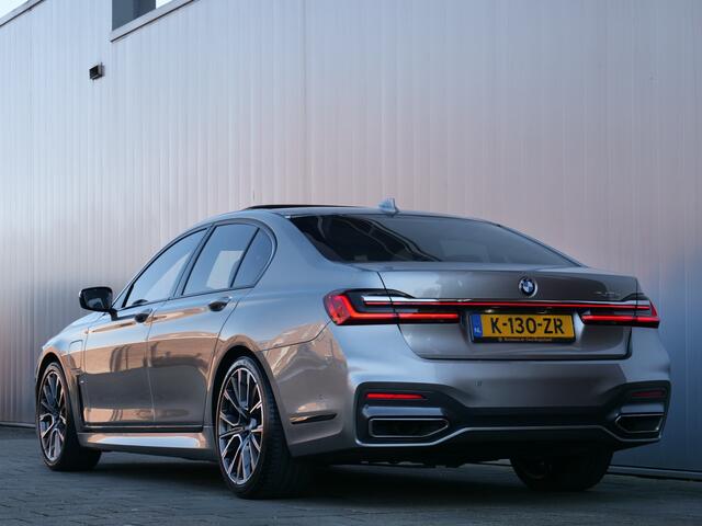 BMW 7-SERIE 745e 399pk High Executive i-Performance AUTOMAAT Laser LED / M-pakket / Alcantara hemel / Schuifdak