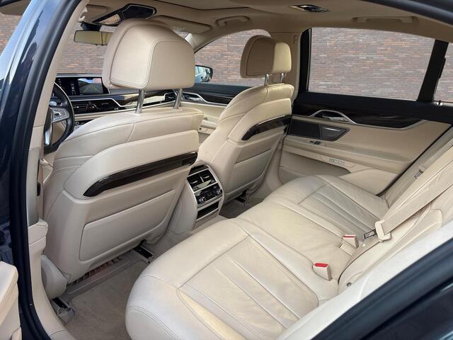 BMW 7-SERIE 750i High Executive 85000km!