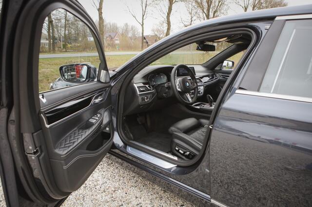 BMW 7-SERIE 745Le | 4X massage | HUD | Skylounge |