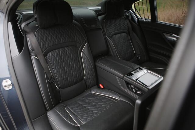BMW 7-SERIE 745Le | 4X massage | HUD | Skylounge |
