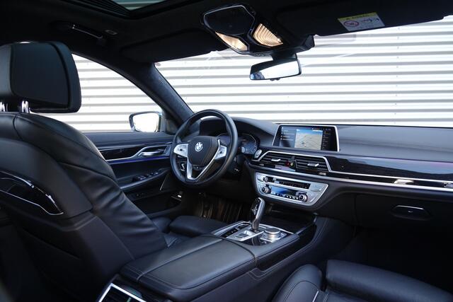 BMW 7-SERIE 745e High Executive | Schuifdak | H&K | Laser | HUD | Soft Close | Alcantara |