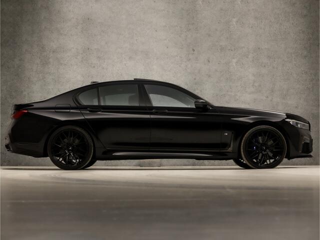 BMW 7-SERIE 740d xDrive M Sport High Executive 351Pk automaat (SCHUIFDAK, APPLE CARPLAY, BMW PREMIUM GARANTIE, ALARM KLASSE 5, LUCHTVERING, COMFORTSTOELEN MET MASSAGE, DISPLAY KEY, SFEERVERLICHTING, SOFTCLOSE, LASER LED, HEAD-UP DISPLAY,