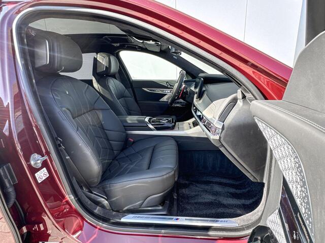 BMW 7-SERIE M760e xDrive / Bowers & Wilkins Diamond / Rear-seat Entertainment Experience / Iconic Glow kristalkoplampen / Elektrisch openen & sluiten portieren / Panoramadak Sky Lounge / Stoelventilatie voor & achter / Stoelmassage voor & achter / Driving Assistant P