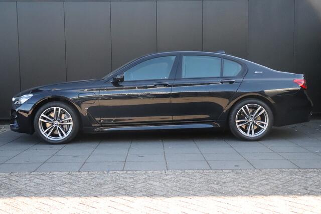 BMW 7-SERIE 740e M-PAKKET | LEDER | MEMORY | STOEL/STUURVERW. | H&K | 360° CAMERA | CRUISE | NAVI |
