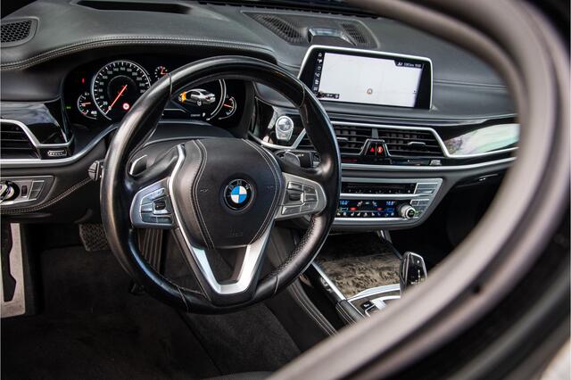BMW 7-SERIE 750i xDrive High Executive Export price ** Rear Seat Entertainment ** massage stoelen **