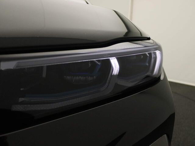 BMW 7-SERIE Sedan 745E High Executive M Sportpakket / Schuifdak / Driving Assistant Professional / Laserlicht / Head-Up Display / Active Steering / DAB / Harman Kardon / 20''