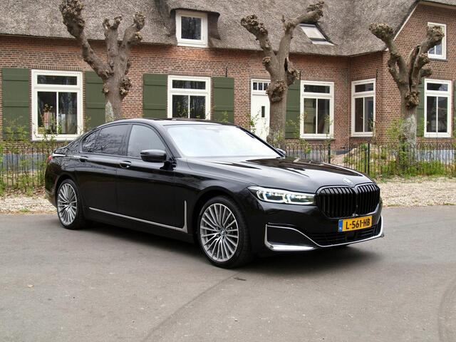 BMW 7-SERIE 745e High Executive | Panoramadak | Harman Kardon | Camera | Head-up display | Sfeerverlichting | Full Option |