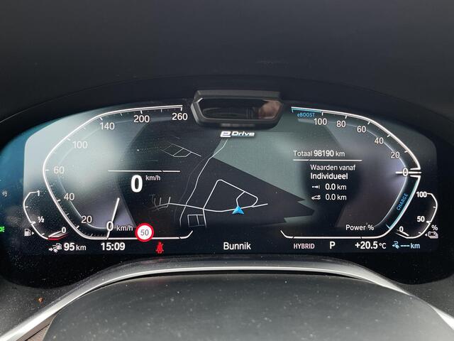 BMW 7-SERIE 745e High Executive 20"/Bowers & Wilkins/Exclusiv Leder + memory/Active Steering/CoPilot Pack/Stoelventilatie/Stoel + stuurverwarming/Schuif-kanteldak/Laser LED
