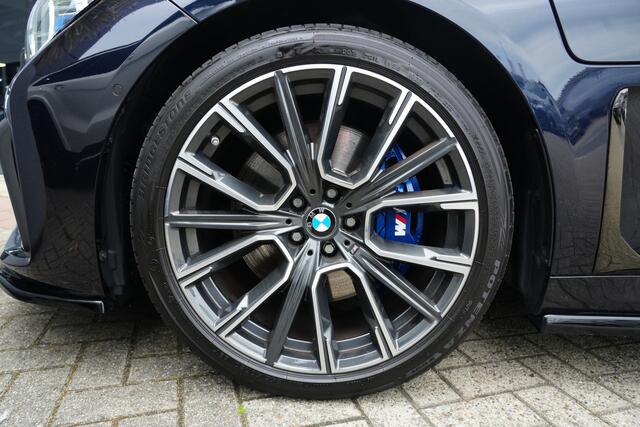 BMW 7-SERIE 745e M Sport High Executive 395pk Schuifdak/HarmanKardon/360Camera/MaxtonDesign