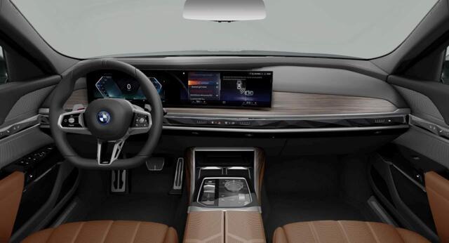 BMW 7-SERIE 750e xDrive M-Sport | Bowers & Wilkins | Massage | Skylounge | Tartufo Leder
