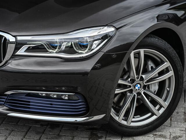 BMW 7-SERIE 740Le xDrive iPerformance HIGH EXECUTIVE | M-SPORT | 360 CAMERA | HEAD-UP | ACTIVE CRUISE | LEDER | PANORAMADAK | XENON | ACHTERBANK VERWARMD