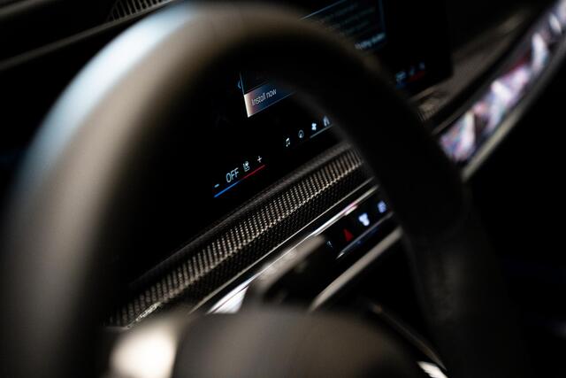 BMW 7-SERIE 740d xDrive *M-Sport Pro / Bowers & Wilkins / Panorama / HUD / Surround View / Standverwarming*