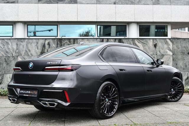 BMW 7-SERIE M760e xDrive |Theatre screen|M-sport|BTW|