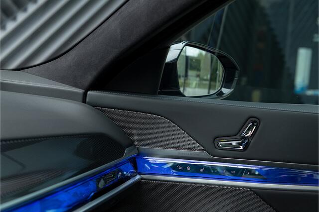 BMW 7-SERIE M760e xDrive M-sport Pro Sky Lounge KristalKopl. Connois.Pakket Exe.LoungePakket Achteras. Bomvol!