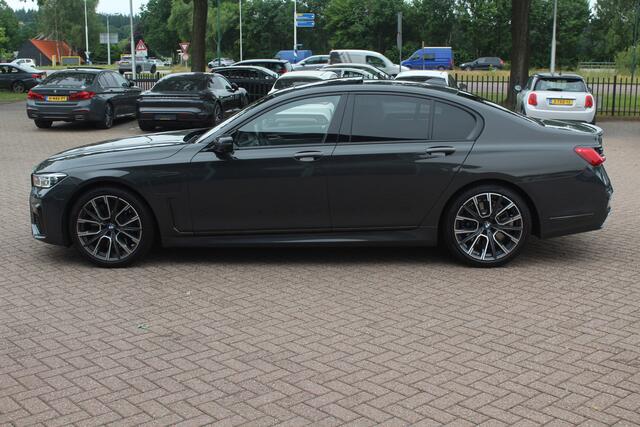 BMW 7-SERIE 745e High Exe. M Sport / Schuifdak / 360Camera / Head-up / Softclose / 20'' / Volleder / Nachtzicht / Laser LED / Stoelmassage 4x / Stoelventilatie 4x / Dodehoek / DAB / Navigatie / ACC
