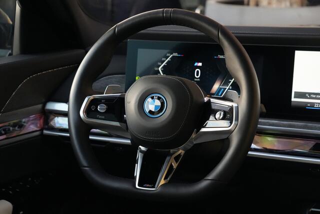 BMW 7-SERIE 750e xDrive 489pk ExclusiveLounge/HUD/B&W
