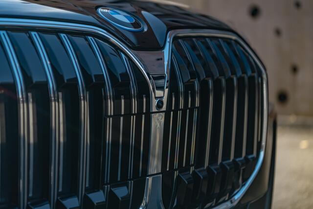 BMW 7-SERIE 750e xDrive | M Sport | Shadow Line | Connected Professional | Bowers & Wilkins | Innovation Pack |