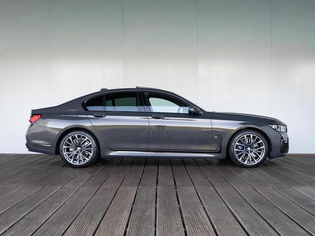 BMW 7-SERIE Sedan 745e | High Executive | Comfort Access | Soft Close | Schuif-/kanteldak | Stoelventilatie | Stoelverwarming | Head-Up Display | Harman Kardon | 20''