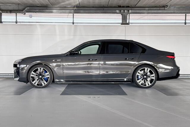 BMW 7-SERIE M760e xDrive