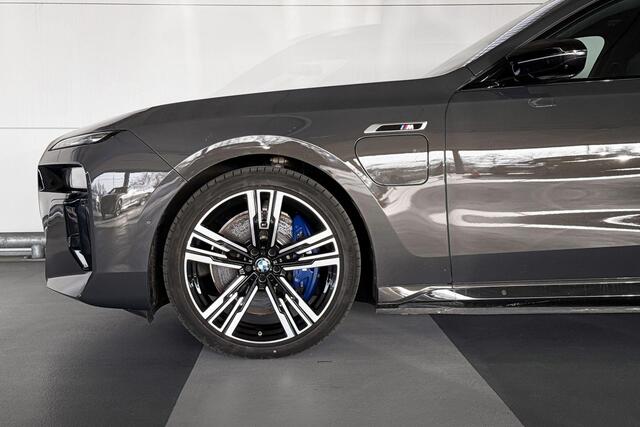 BMW 7-SERIE M760e xDrive