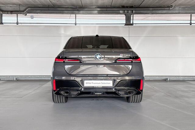 BMW 7-SERIE M760e xDrive
