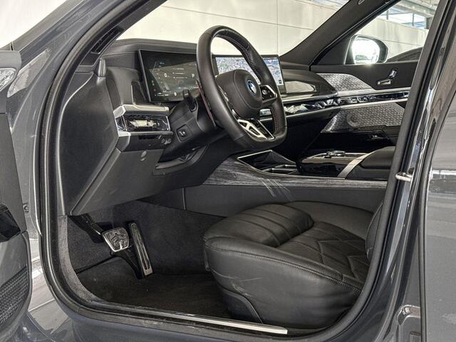 BMW 7-SERIE M760e xDrive