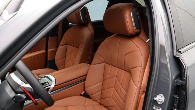 BMW 7-SERIE M760e xDrive | Exclusive Lounge | B&W | Sky Lounge | Connoisseur Pack | Rear Seat Entertainment