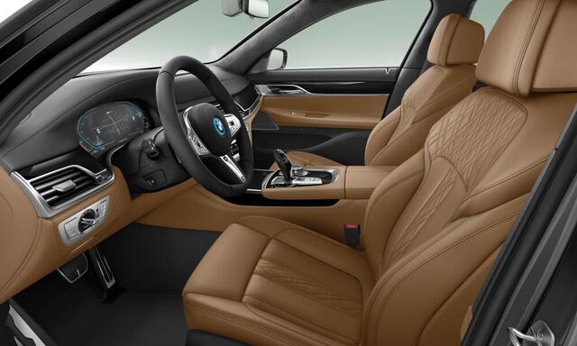 BMW 7-SERIE 745e High Exe | M-Sport | Nappa leder uitgebr. + dash | Harman/kardon | Alcantara hemel | 20" | 4 zone airco