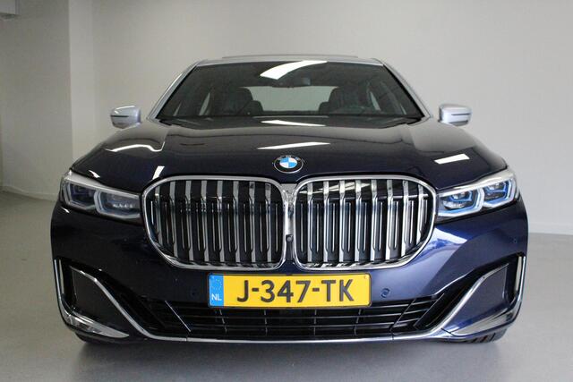BMW 7-SERIE 750i xDrive High Executive | NL-AUTO! | SOFTCLOSE | 4.4V8 | LUCHTVERING | CARPLAY | 20'LMV | KEYLESS |