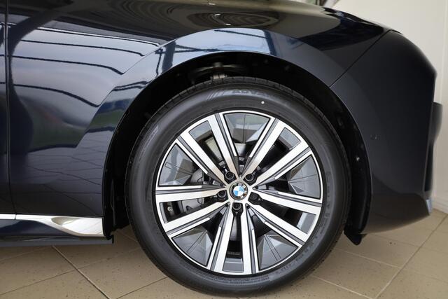 BMW 7-SERIE 750e xDrive | Stoelverwarming & Ventilatie | Head-Up Display | Massagestoelen