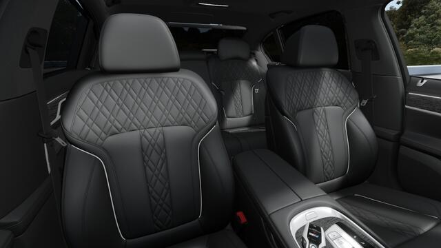 BMW 7-SERIE 745e 394PK X-Drive M-Sport / Individual / Laser / 360° / Harman