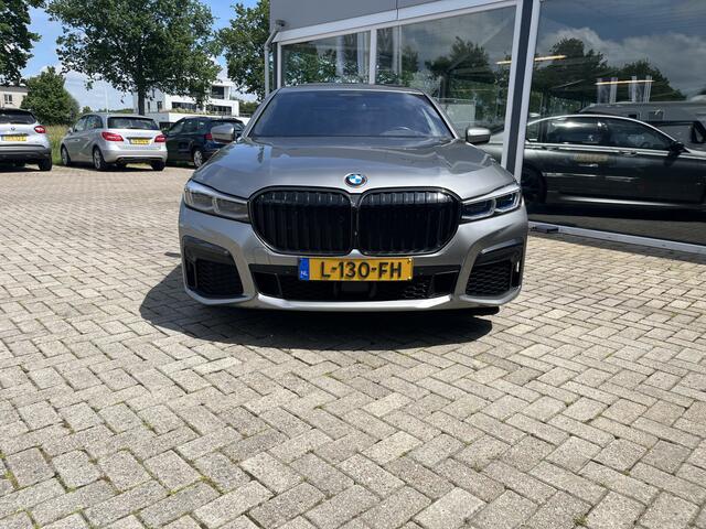 BMW 7-SERIE 745e High Executive M-Sport/ Schuif-kantel dak / Hud / Led / Carplay / dealer onderhouden /