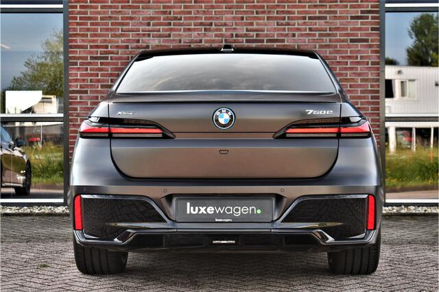 BMW 7-SERIE 750e xDrive M-Sport Pro Frozen-Grey Auto-Doors Exe-Drive-Pro Trekhaak