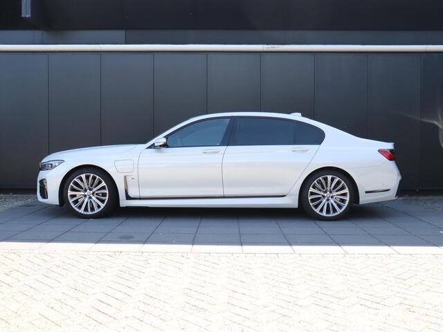BMW 7-SERIE 745Le xDrive M-SPORT | LEDER | MEMORY | SCHUIFDAK | ENTERTAINMENT | MASSAGE | LUCHTVERING | HEAD-UP | B&W | STOELVERK. | FULL OPTIONS |