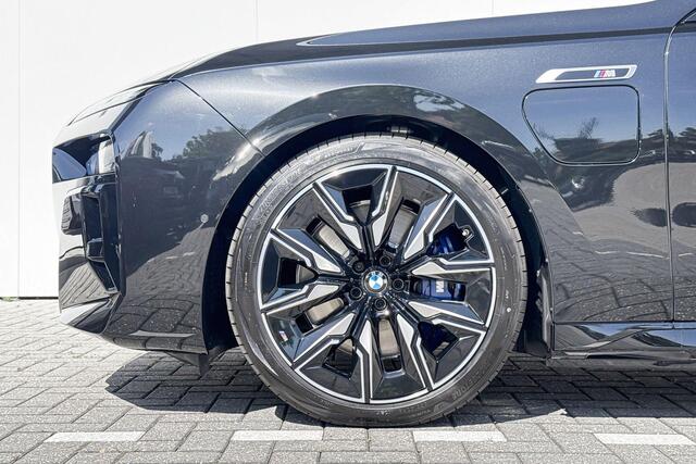 BMW 7-SERIE M760e xDrive | Innovation Pack | Connoisseur Pack | Bowers & Wilkins | Executive Pack