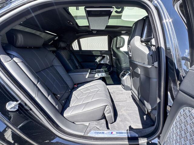 BMW 7-SERIE M760e xDrive | Innovation Pack | Connoisseur Pack | Bowers & Wilkins | Executive Pack