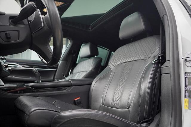 BMW 7-SERIE 745e High Executive / M-Sport / Schuifdak / Massage / Co-Pilot / Bowers&Wilkins / Alcantara Hemel / Laser