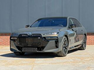 BMW 7-SERIE