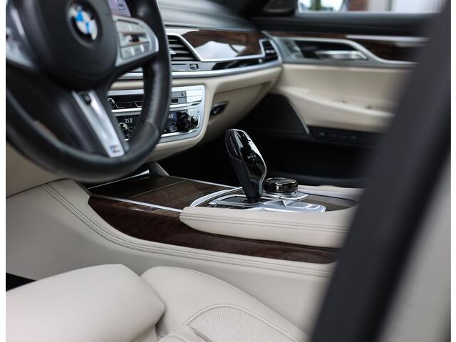 BMW 7-SERIE 750Li xDrive High Executive | Lounge Pack - Pano - Trekhaak