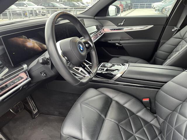 BMW 7-SERIE 750e xDrive M-Sport Pro | Driving Assistant Professional | 21" | Elek. Portieren | Climate Acoustics Pack | Innovation Pack