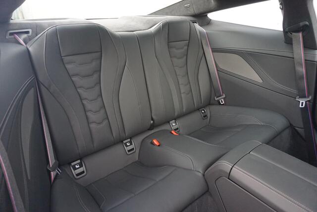 BMW 8-SERIE Coupé 840i CoPilot / Active Steering / Laserlight / Harman Kardon