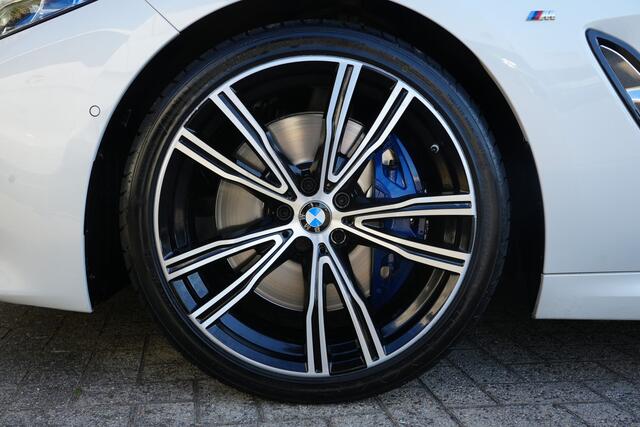 BMW 8-SERIE 840i xDrive M Sport High Executive 340pk HarmanKardon/Nekverwarming/360Camera
